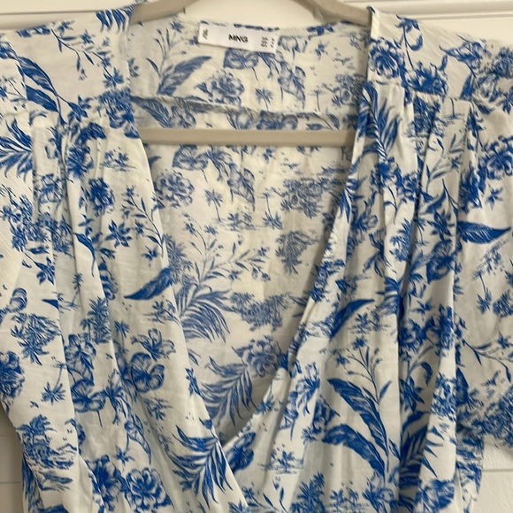 MNG Tie Front Top - Picture 4 of 7